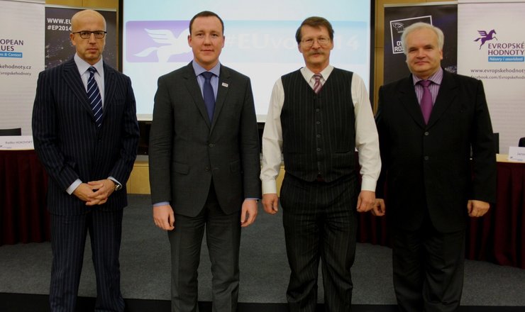 ÚSTECKÝ CLARION HOSTIL PRVNÍ DEBATU KANDIDÁTŮ DO EVROPSKÉHO PARLAMENTU